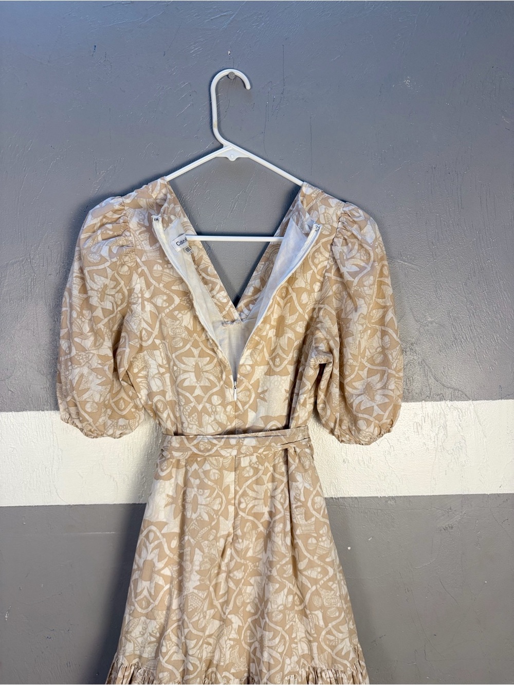 Calvin Klein Beige Floral Puff-Sleeve Midi Dress with Tie Waist - Picture 7 of 8